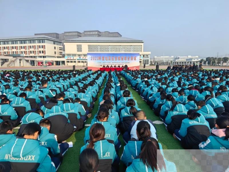 南阳市第九完全学校举行地震应急救援综合演练